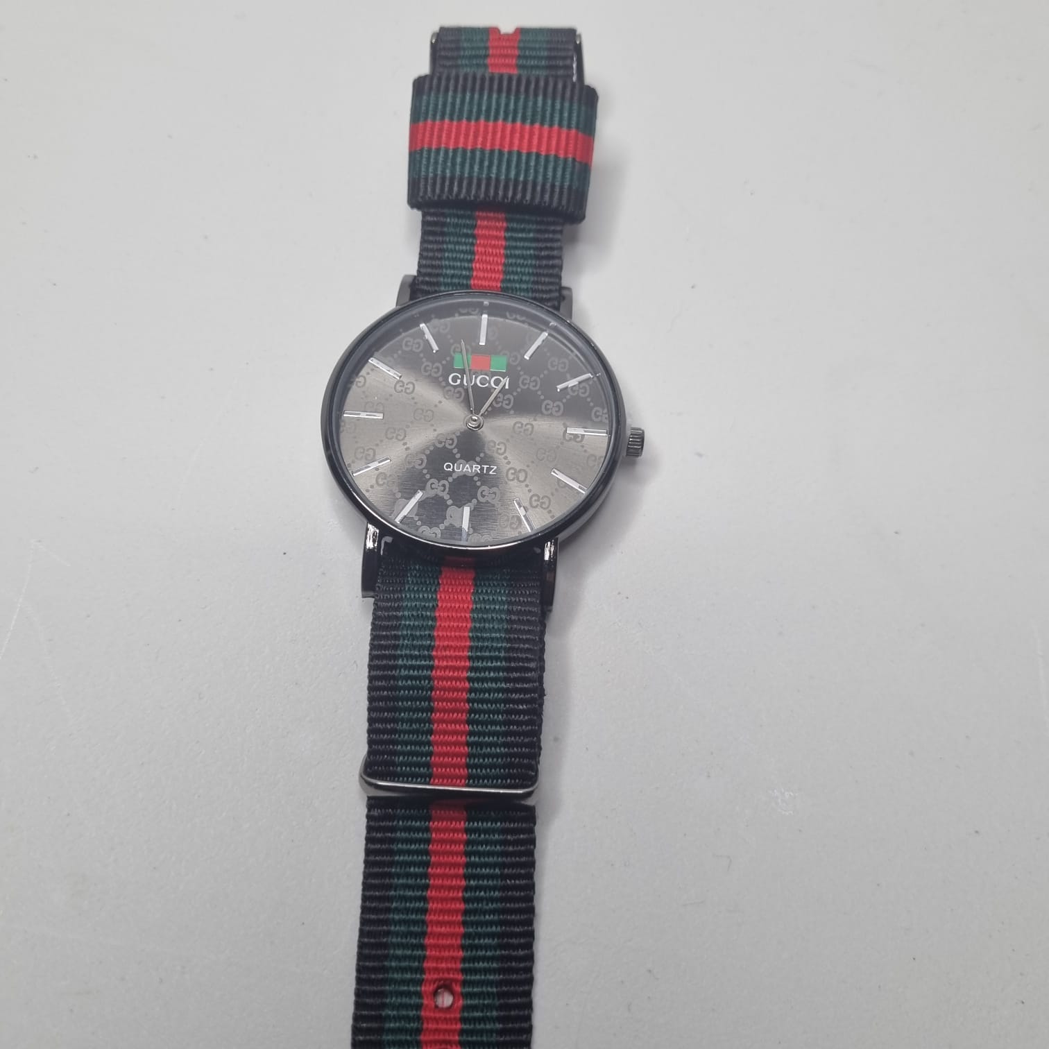 Reloj Clasico Gucci de Lujo - ShoppBolivia