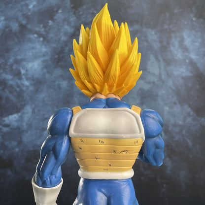 Figura Vegeta SSJ Dragon Ball Z 27cm - ShoppBolivia