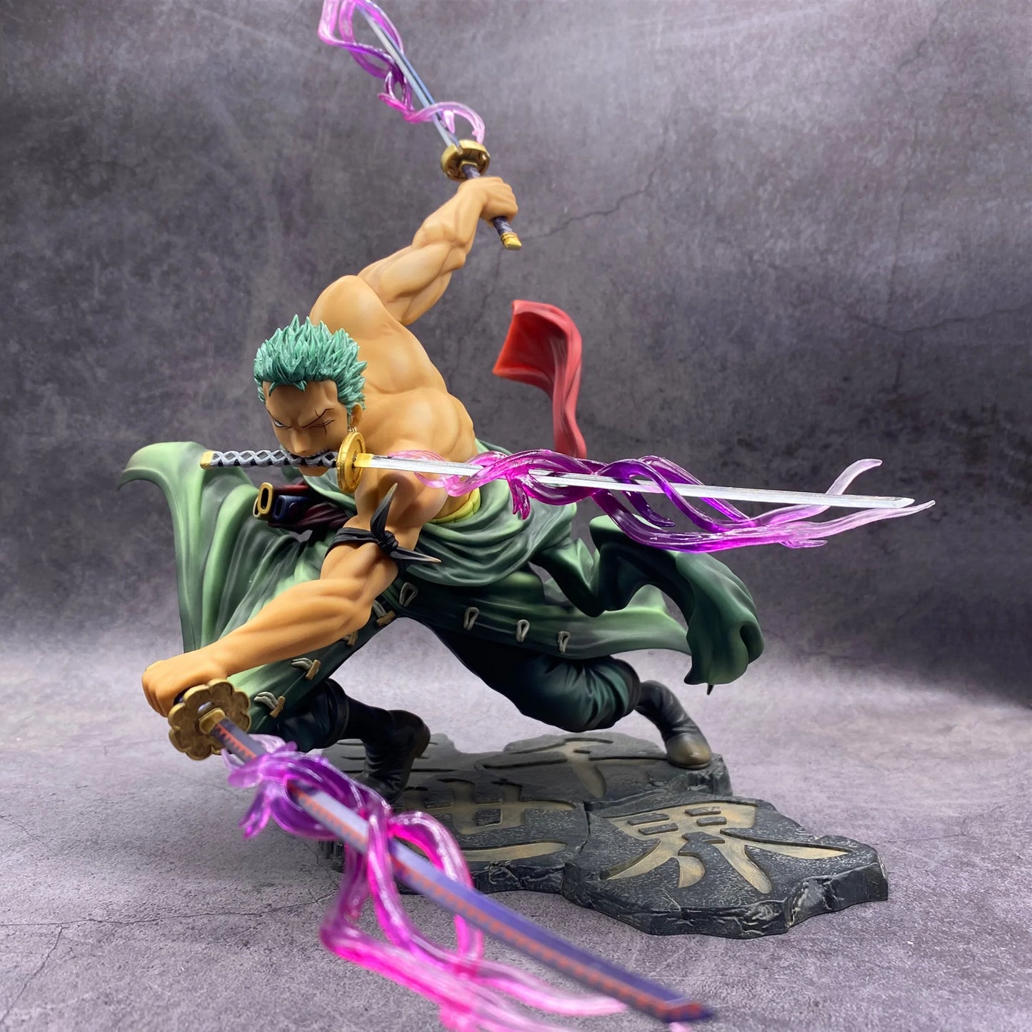 Figura Anime One piece zoro - ShoppBolivia